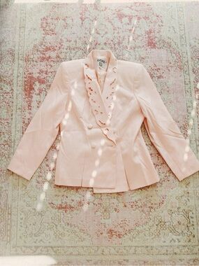 Kasper, Women's Vintage Pink Scalloped Double-Breasted Blazer
